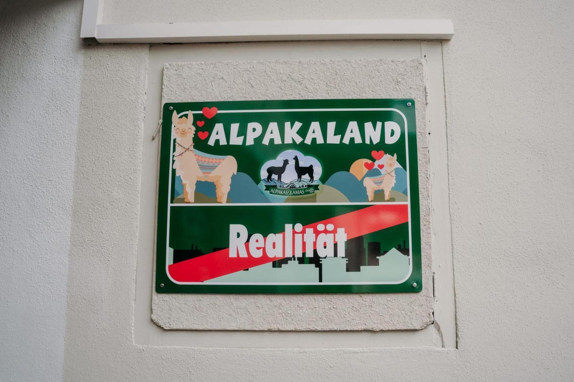 Alpakas, Lamas Und Rentiere Zum Gruenen See Grossdorf  Bagian luar foto