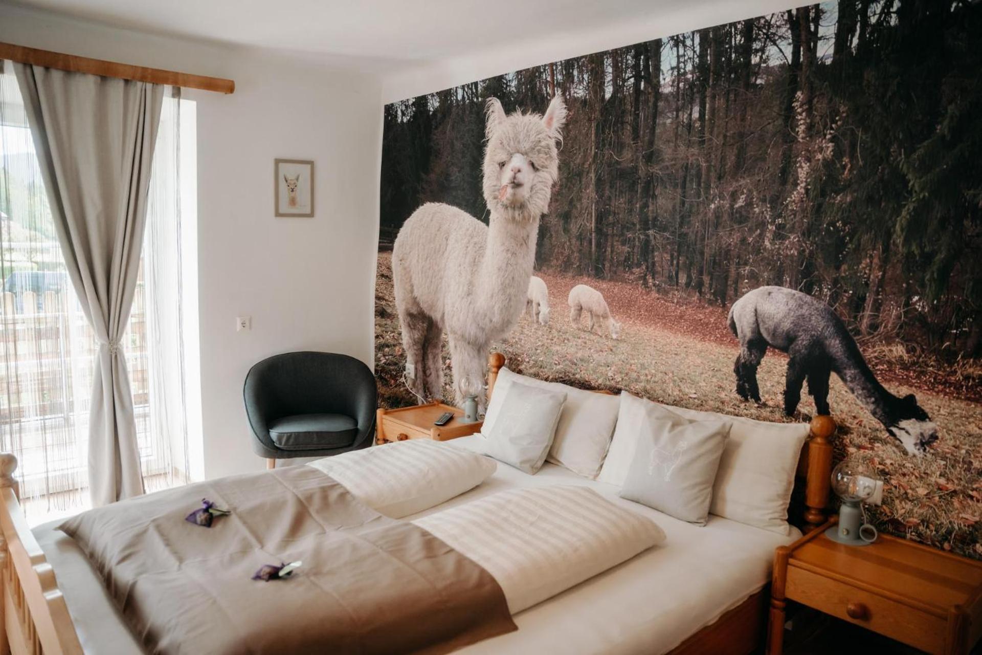 Alpakas, Lamas Und Rentiere Zum Gruenen See Grossdorf  Bagian luar foto